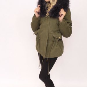 Chaqueta forrada con capucha