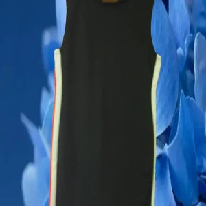VESTIDO CORTO NEGRO PUNTO CON RAYA LATERAL ROJO Y BLANCO