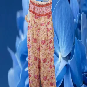 MONO LARGO TIRANTE ROSA CON ESTAMPADO