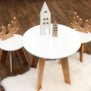 Mesa con dos sillas modelo Nórdico
