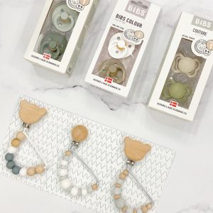 Set – Bibs x 2 + Portachupete mordillo