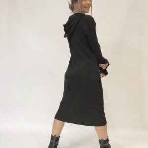 Vestido punto con capucha