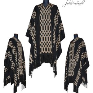 PONCHO ATADO A001/02 – NEGRO – UN PAÑO – TRAMA Y URDIMBRE FINA EMPEDRADO – DISPONIBLE