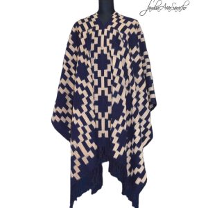 PONCHO ATADO A002/03 – AÑIL – UN PAÑO – TRAMA Y URDIMBRE FINA CAMPO COMPLETO – SOLO POR PEDIDO