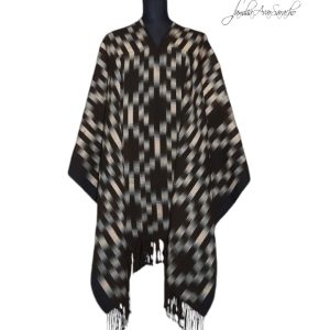 PONCHO ATADO A002/07 – SANTAMARIANO –  UN PAÑO – TRAMA Y URDIMBRE FINA  CAMPO COMPLETO– SE REALIZA POR PEDIDO
