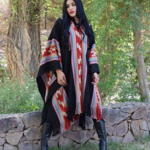 PONCHO ATADO A062  – UN PAÑO – TRAMA Y URDIMBRE FINA – SOLO POR PEDIDO