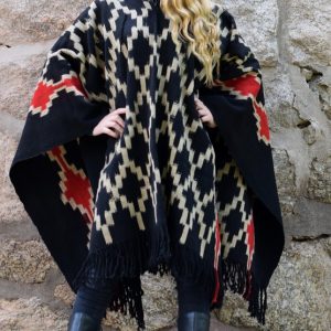 PONCHO ATADO A176/1 –  UN PAÑO – TRAMA Y URDIMBRE FINA – SOLO POR PEDIDO