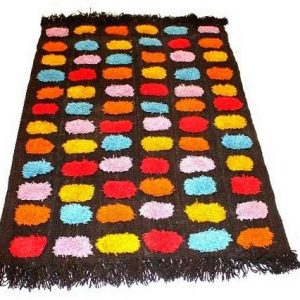ALFOMBRA BORDADA MB103  2 mts. x 1.40 mts.