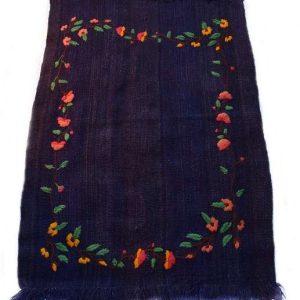 ALFOMBRA BORDADA MB105   2 mts. x 1.40 mts.