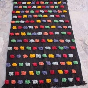 ALFOMBRA BORDADA MB031   2 mts. x 1.40 mts.