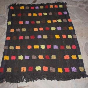 ALFOMBRA BORDADA MB033   2 mts. x 1.40 mts.