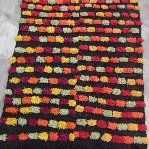 ALFOMBRA BORDADA MB801   2 mts. x 1.40 mts.