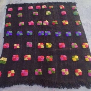 ALFOMBRA BORDADA MB804   2 mts. x 1.40 mts.
