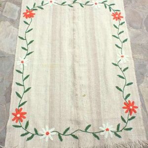 ALFOMBRA BORDADA MB811   2 mts. x 1.40 mts.