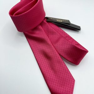Corbata grabada