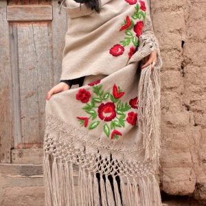 CHAL DE LLAMA CL003 BORDADO CON RAPACEJO Y FLECOS LARGOS – SOLO POR PEDIDO