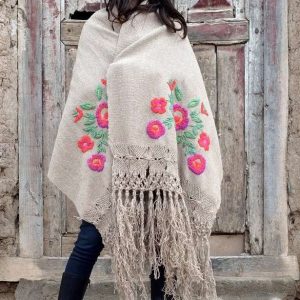 CHAL DE LLAMA CL117 BORDADO CON RAPACEJO Y FLECOS LARGOS – SOLO POR PEDIDO