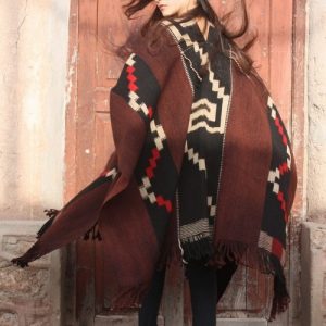 PONCHO ATADO A183 TIERRA INCA – UN PAÑO – TRAMA Y URDIMBRE FINA – SOLO POR PEDIDO