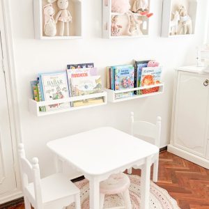 Mesa con sillas modelo Josephine