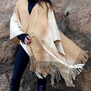 RUANA DE VICUÑA V301 HILADO FINO – SOLO POR PEDIDO