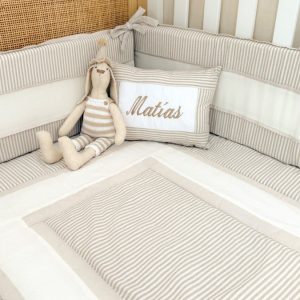 Acolchado de cuna personalizado