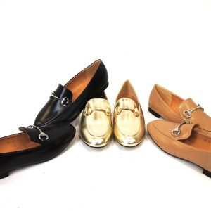 Mocasín con estribo