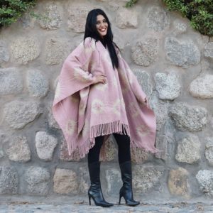 PONCHO DE ARGOLLAS G129 – UN PAÑO – TRAMA Y URDIMBRE FINA – SOLO POR PEDIDO