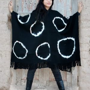 PONCHO DE ARGOLLAS G504 NEGRO – UN PAÑO – TRAMA Y URDIMBRE FINA – SOLO POR PEDIDO