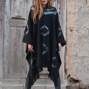 PONCHO DE ARGOLLAS G511 NEGRO- UN PAÑO – TRAMA Y URDIMBRE FINA – SOLO POR PEDIDO