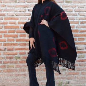PONCHO DE ARGOLLAS G520 NEGRO- UN PAÑO – TRAMA Y URDIMBRE FINA – SOLO POR PEDIDO