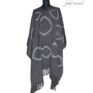 PONCHO DE ARGOLLAS G525 NEGRO- UN PAÑO – TRAMA Y URDIMBRE FINA – DISPONIBLE