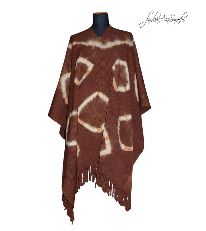 PONCHO DE ARGOLLAS G623 – UN PAÑO – TRAMA Y URDIMBRE FINA – DISPONIBLE - Imagen 2