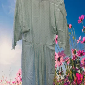 VESTIDO COLOR CELESTE CON PUNTITOS BEIGE