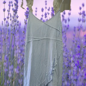 VESTIDO TIRANTES BLANCO CON RAYAS AZUL