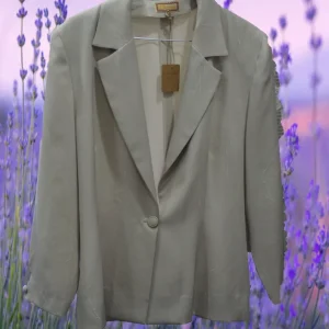 CHAQUETA SEÑORA BEIGE CON ESTAMPADO BORDADO
