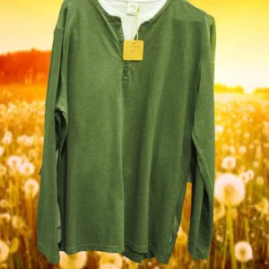 POLO MANGA LARGA VERDE Y BLANCO