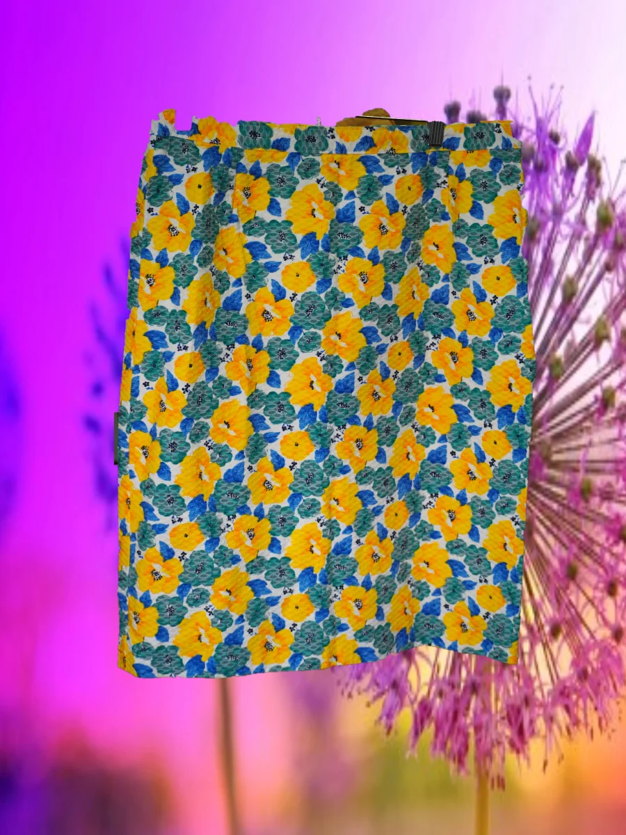 FALDA CORTA BLANCA CON ESTAMPADO FLORAL