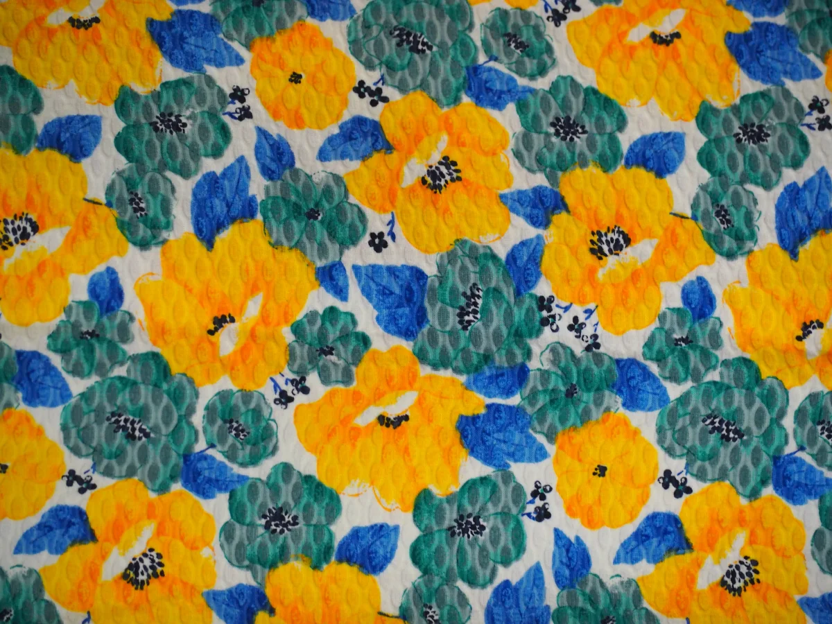 FALDA CORTA BLANCA CON ESTAMPADO FLORAL - Imagen 3