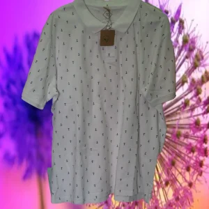 POLO MANGA CORTA HOMBRE BLANCO CON ESTAMPADO MARINERO
