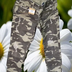 PANTALÓN MUJER VAQUERO VERDE MILITAR