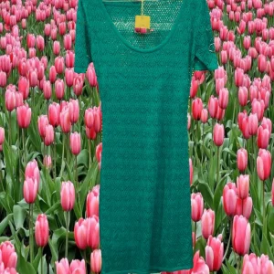VESTIDO MIDI VERDE CON ENCAJE