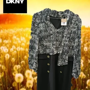 VESTIDO BLANCO Y NEGRO CON ESTAMPADO Y BOTONES DORADOS MIDI DKNY