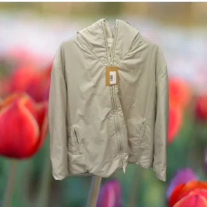 ABRIGO BEIGE CON CAPUCHA