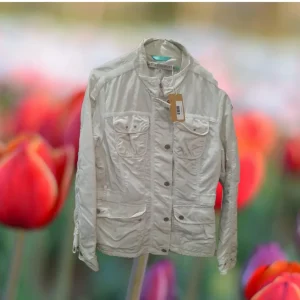 CHAQUETA BLANCA