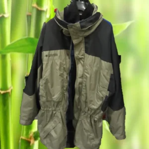 ABRIGO HOMBRE VERDE IMPERMEABLE CON FORRO INTERIOR