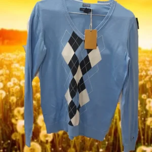 JERSEY HOMBRE AZUL CON ESTAMPADO DE ROMBOS