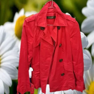 GABARDINA MUJER ROJA