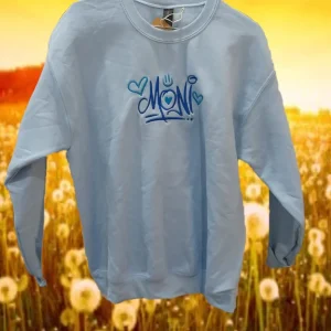 SUDADERA AZUL CON BORDADO