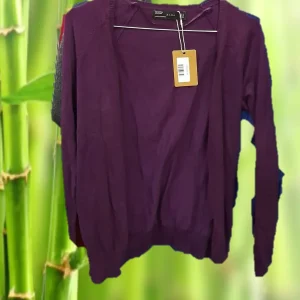 CHAQUETA MUJER MORADA DE PUNTO