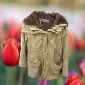 PARKA BEIGE MIDI CON GORRO